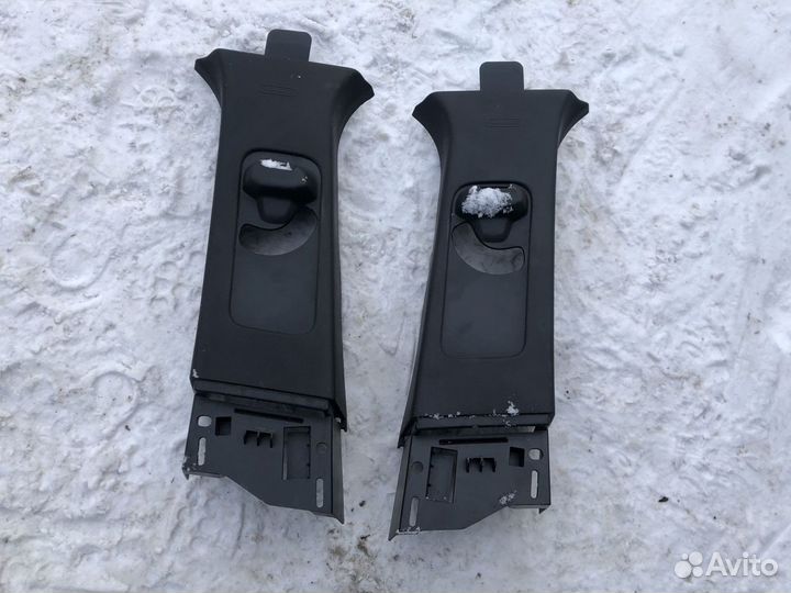 Обшивка центральной стойки Ford Explorer V 10-15