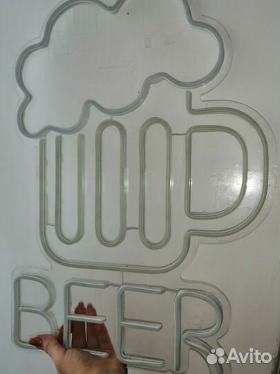 Неоновая вывеска