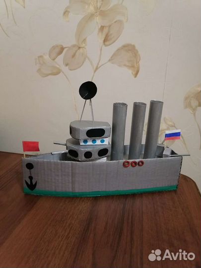 Поделка Корабль военный