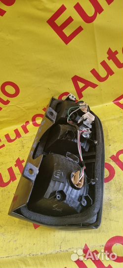 Задний фонарь задний левый Toyota Land Cruiser