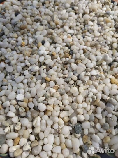 Камушки для аквариума и поделок, грунт для цветов