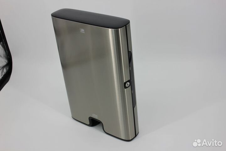 Диспенсер для листовых бумажных полотенец Tork H2