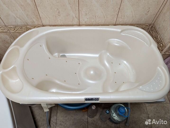 Ванночка для купания новорожденного