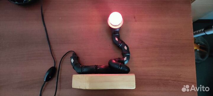 Светильник змея из труб