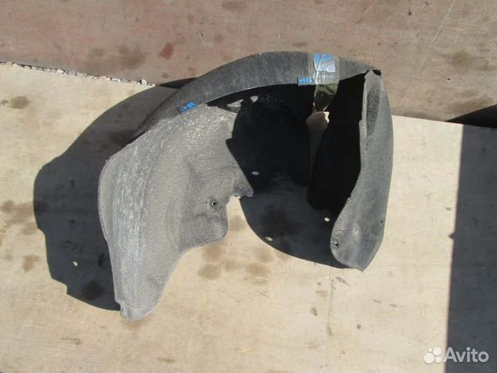 Подкрылок задний левый Mercedes-Benz C230 W203
