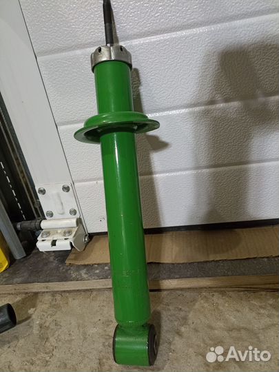 Продам амортизатор задний ваз 2110