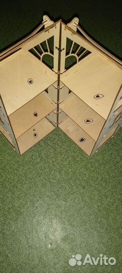 Домик кукольный,деревянный