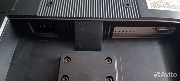 Монитор Samsung 910N