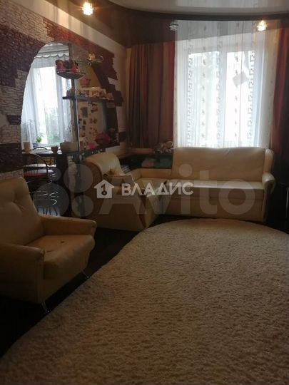 4-к. квартира, 103 м², 3/3 эт.