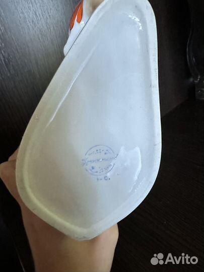 Фарфоровая статуэтка рыба