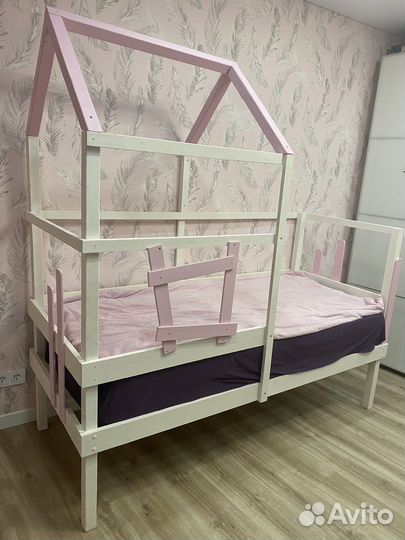 Кровать домик для девочки милая 180*80