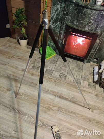 Штатив для фотоаппарата