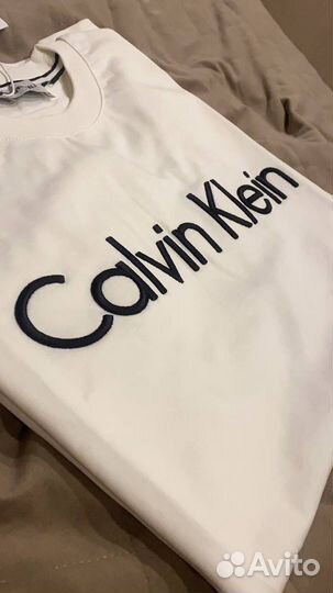 Calvin klein футболка