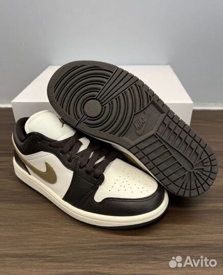 Nike Air Jordan 1 Low Shadow Brown