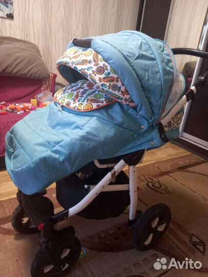 Прогулочная коляска