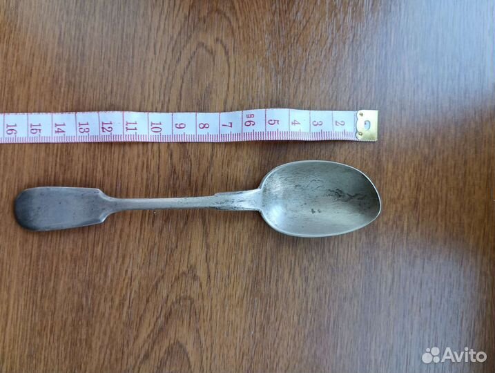 Антикварная серебряная ложка