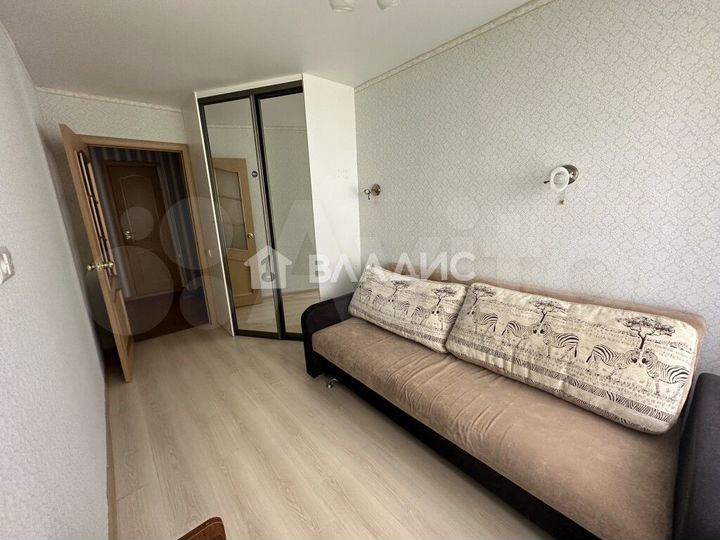 2-к. квартира, 42 м², 3/9 эт.