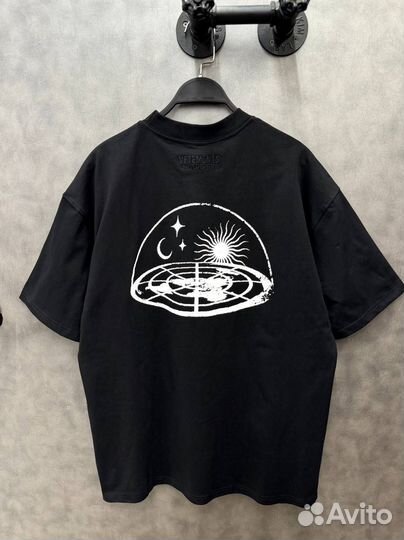 Футболка vetements