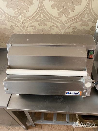 Тестораскаточная машина Amitek stendipizza SP42MA