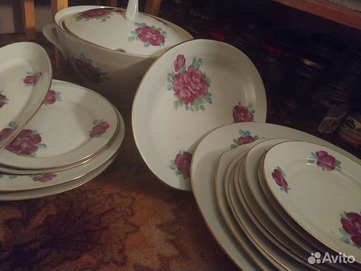 Наборы столовой посуды