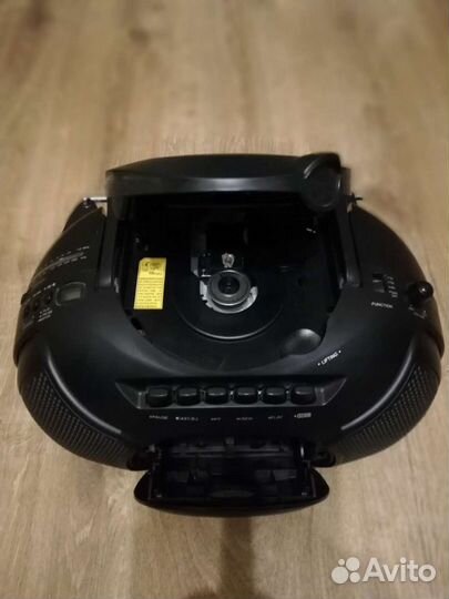 Магнитола LG