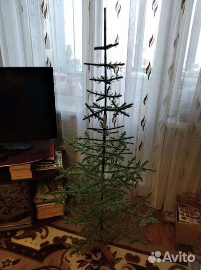 Новогодняя искусственная елка