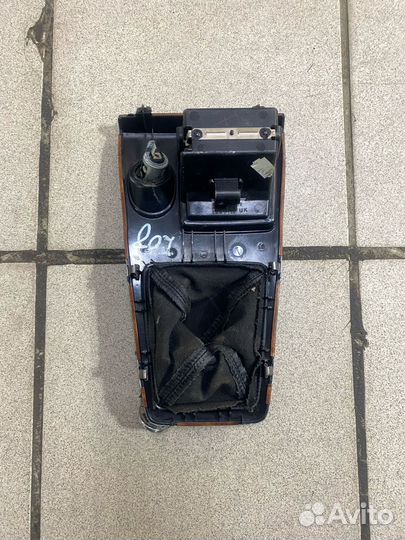 Декоративная накладка консоли Nissan Primera P11