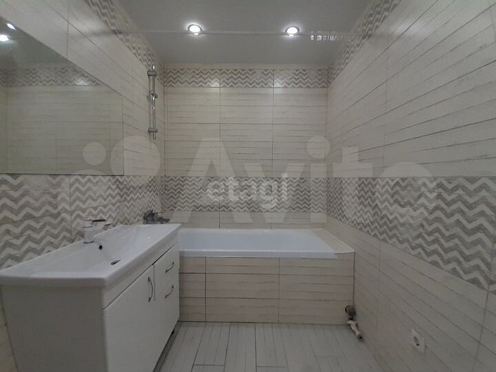 2-к. квартира, 66 м², 6/14 эт.