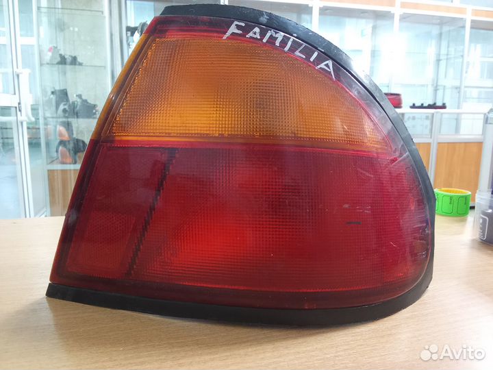 Фара Mazda 323 R