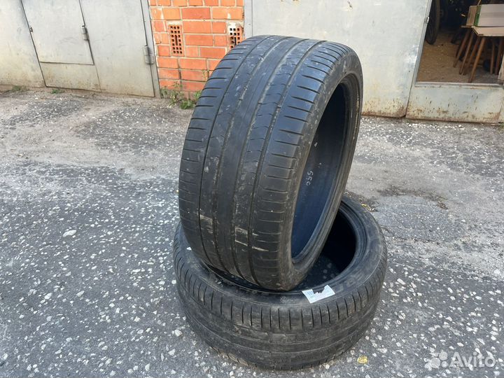 Pirelli P Zero 315/35 R21 и 315/35 R21 111Y