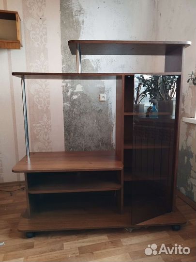 Стойка под телевизор