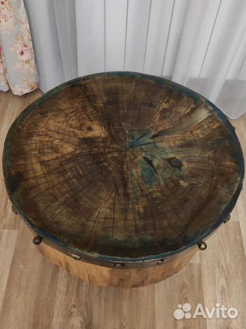 Столик из спила дерева на колёсах/смола/ковка