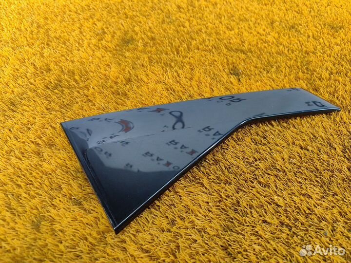 Накладка двери задняя правая Geely Coolray