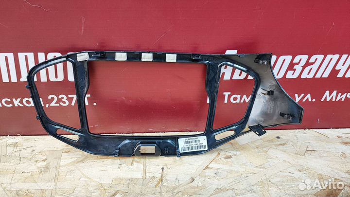 Накладка магнитолы LADA Vesta