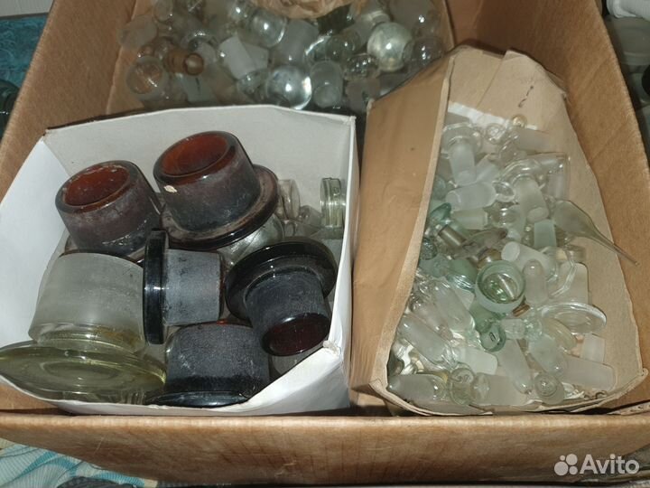 Лабораторные стеклянные конические пробки с шлифом