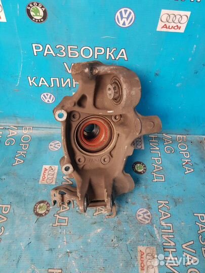 Ауди Q7-4M.2016г.Поворотный кулак задний