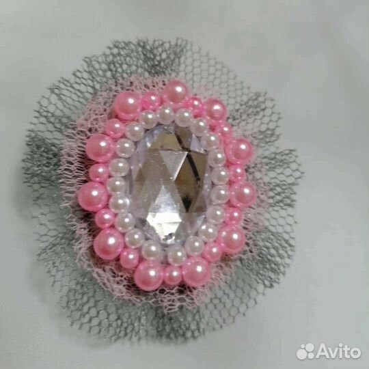 Брошь из бисера