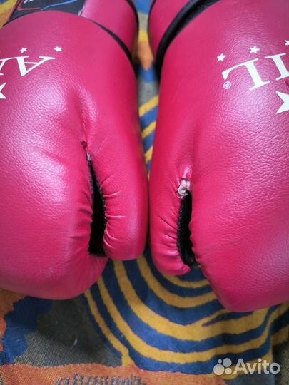 Боксерские перчатки 10 oz AML