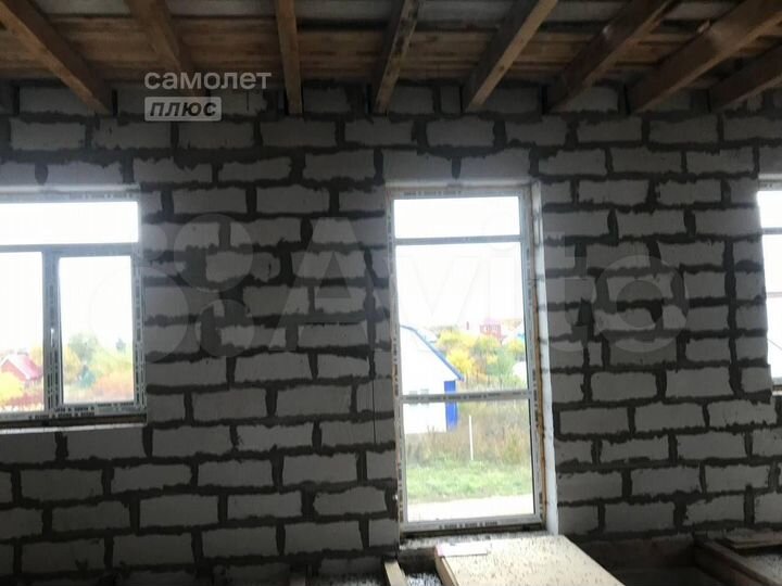 Дом 196 м² на участке 13,9 сот.