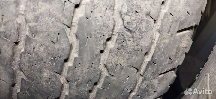 Bridgestone Dueler H/T 265/70 R16