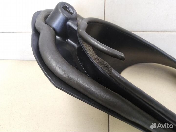 Воздухозаборник (внутри) C4 2005-2011