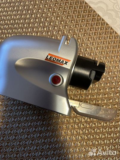 Продаю электрическую ножеточку