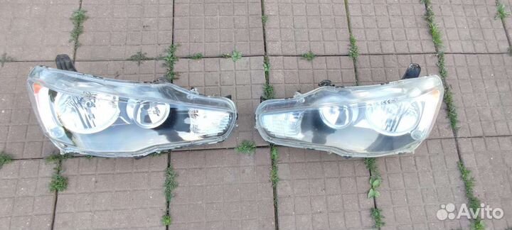 Фары на mitsubishi lancer 10