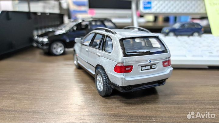 Масштабная модель BMW X5 (e53) 1/36