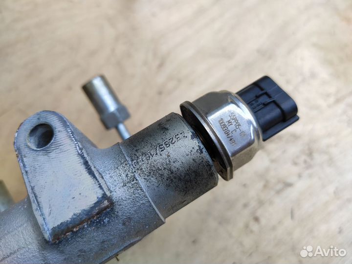 Рампа топливная Z17DTR на Opel Astra Zafira Meriva