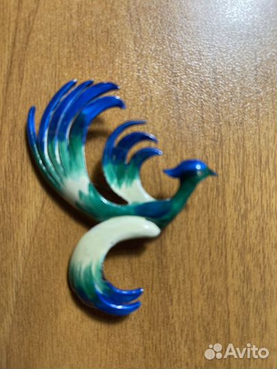 Брошь новая