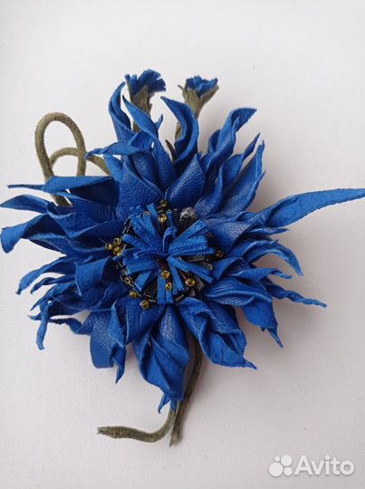 Брошь ручной работы