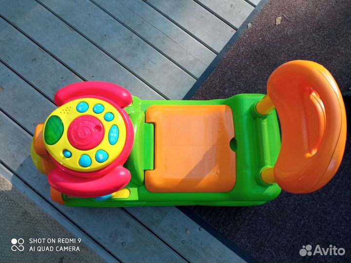 Паровозик Каталка chicco с игровой панелью и музык