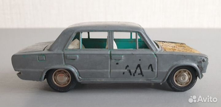 Машинка моделька машина модель ваз 2101 СССР 1:43