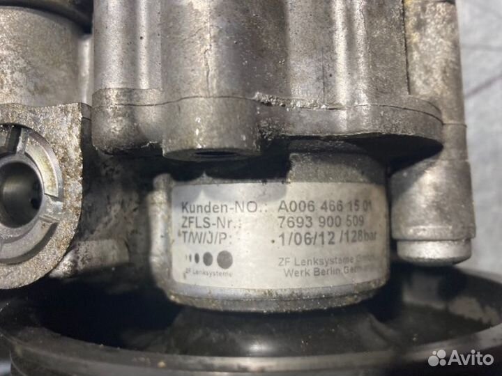 Насос гидроусилителя руля Mercedes C-Class W204